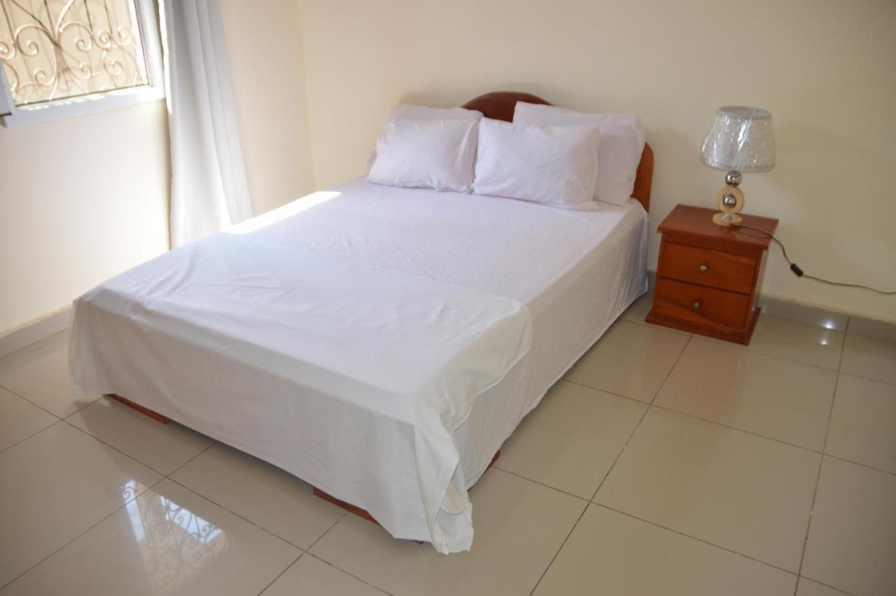 Residence Rosalie Yaoundé Buitenkant foto