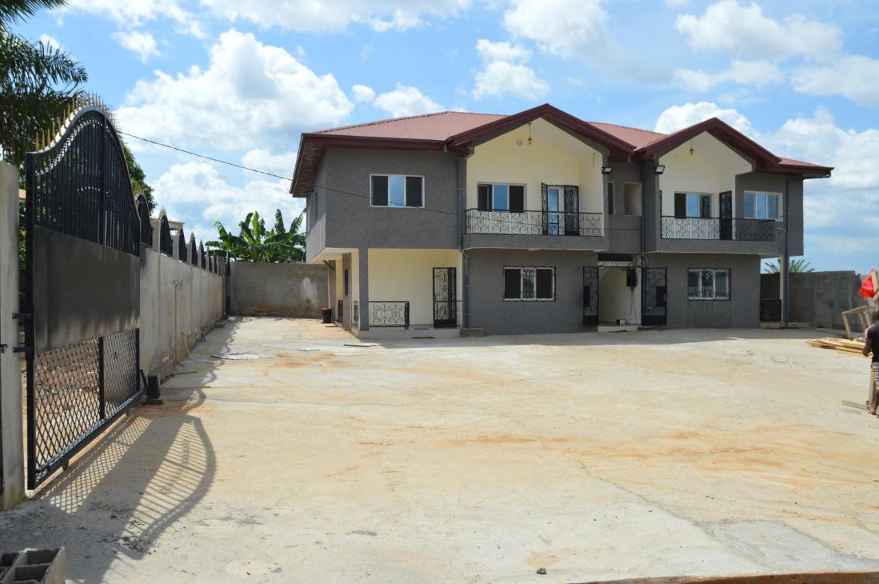 Residence Rosalie Yaoundé Buitenkant foto