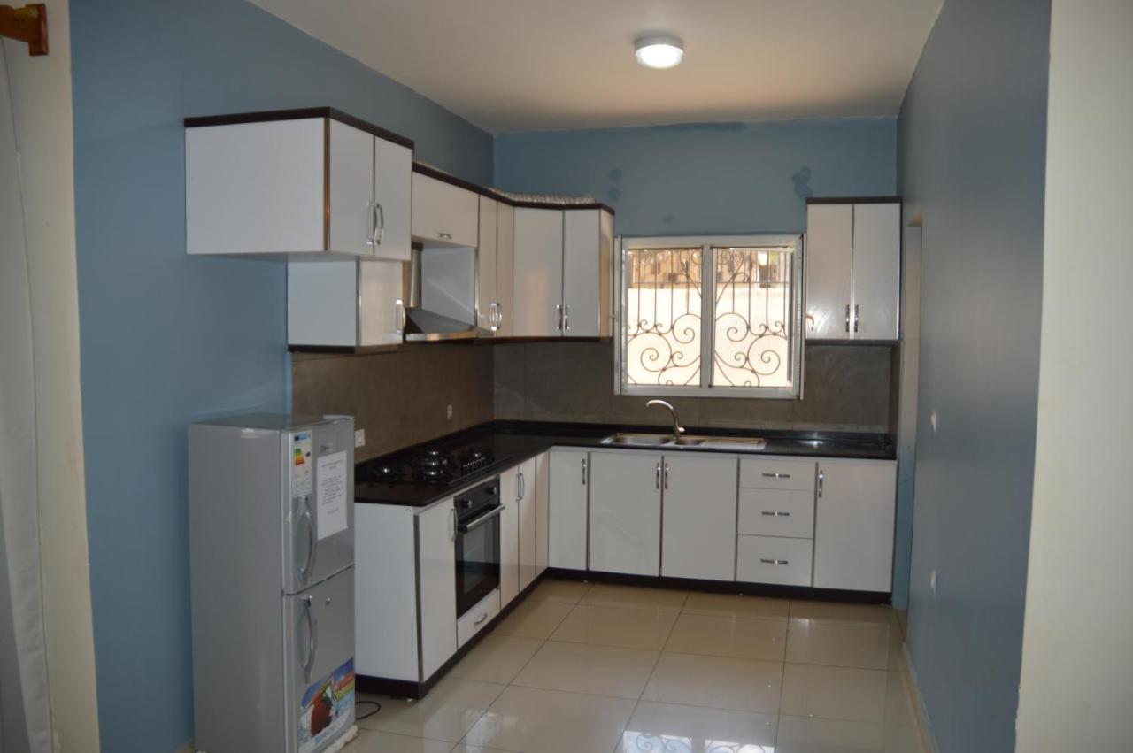 Residence Rosalie Yaoundé Buitenkant foto