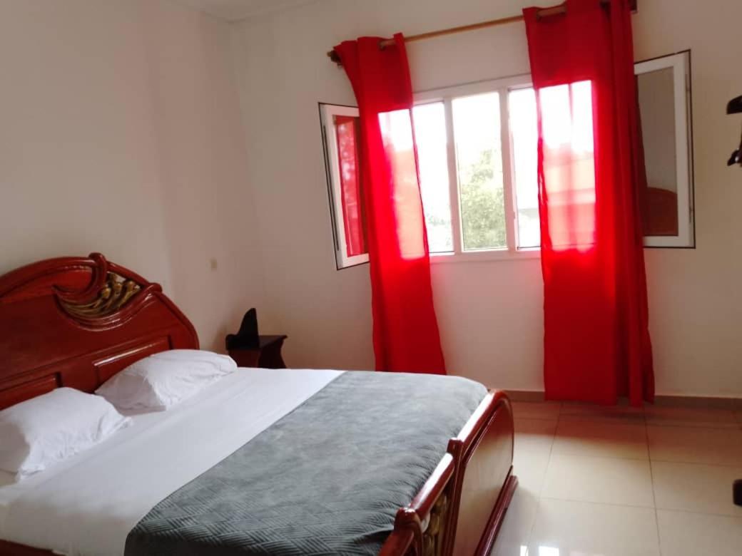 Residence Rosalie Yaoundé Kamer foto